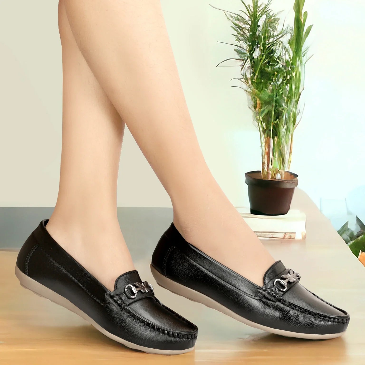 WULONG stylish womens casual loafers shoes Loafers For Women (Black , 5)